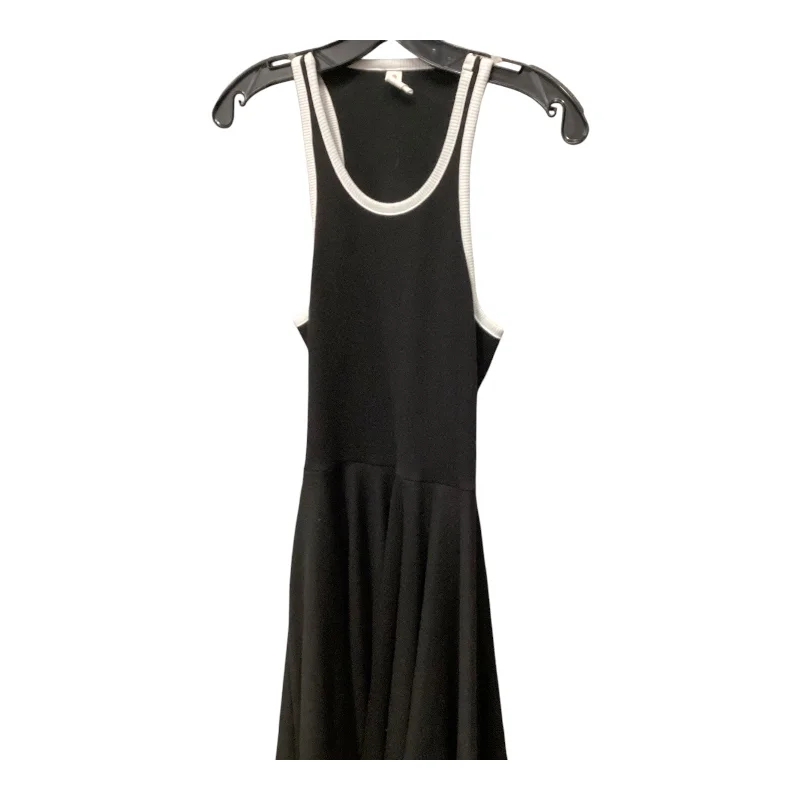 Athletic Dress By Daily Practice By Anthropologie In Black & White, Size: S Long unclassified dresses